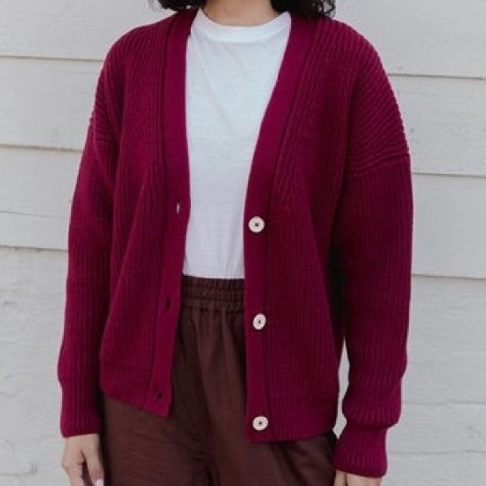 Tradlands Shelter Cardigan in Jam